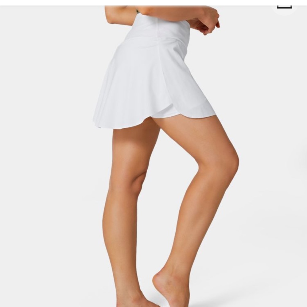 [Halara] White Crossover side pocket tennis skirt with shorts - 1X